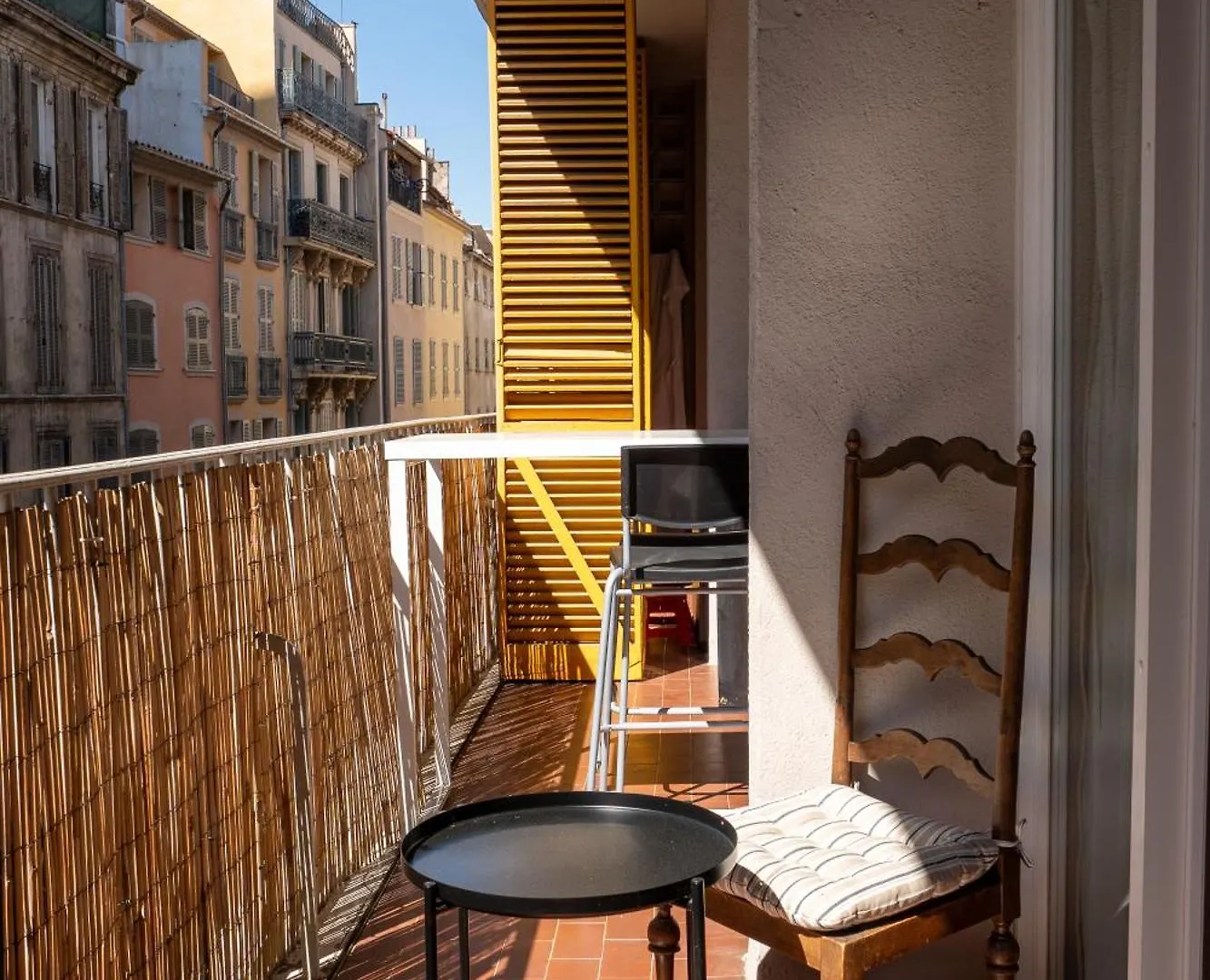 Escapade Entre Ville Et Mer, Terrasse Ensoleillee Toulon